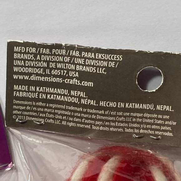 Dimensions Feltworks 100% Wool Pencil Roving Variegated Red White Needle Felting - Picture 8 of 16